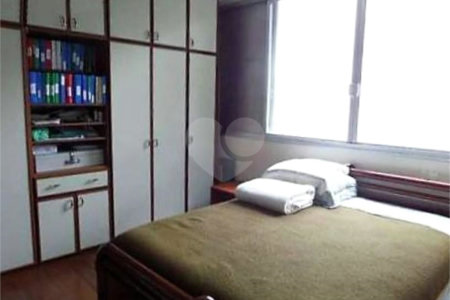 Apartamento à venda com 3 quartos, sendo 1 suíte, em Vila Mariana, São Paulo, SP