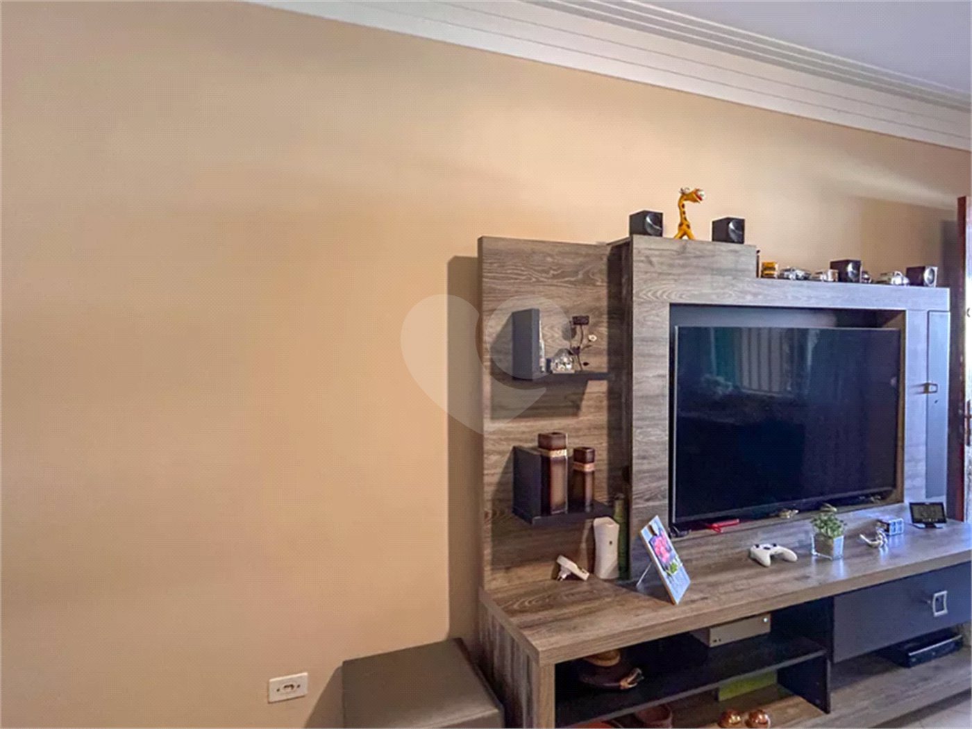 Sobrado à venda com 3 quartos, sendo 1 suíte, em Vila Mangalot, São Paulo, SP