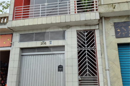 Sobrado à venda com 2 quartos, sendo 1 suíte, em Jardim Iporã, São Paulo, SP