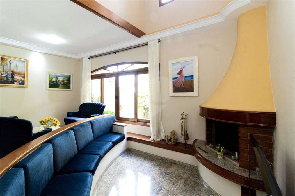 Casa à venda com 3 suítes em Vila Pereira Barreto, São Paulo, SP