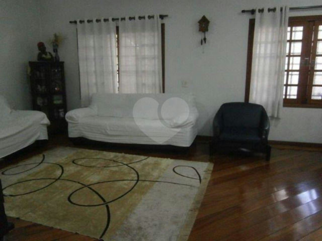 Sobrado à venda com 3 quartos, sendo 1 suíte,  em Santa Teresinha, São Paulo, SP