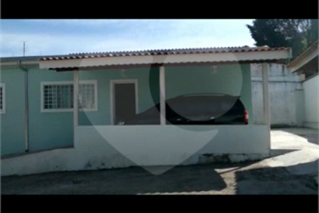 Casa de Vila à venda com 3 quartos, sendo 2 suítes, em Vila Carvalho, Sorocaba, SP