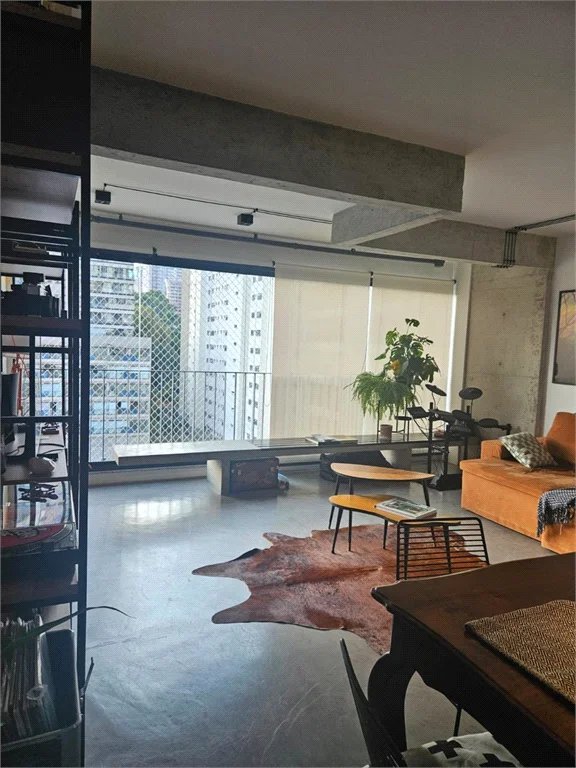 Apartamento à venda com 2 quartos, sendo 1 suíte, em Pinheiros, São Paulo, SP