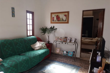 Casa à venda com 2 quartos em Parque Maria Helena, Suzano, SP