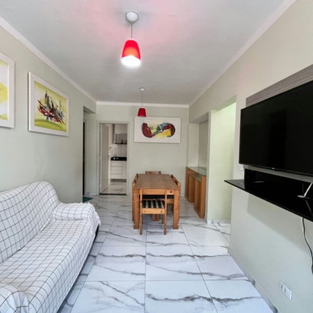 Apartamento 2 dormitórios com vaga de garagem lado praia na Enseada Guarujá