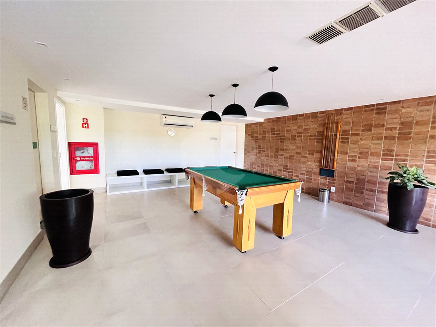 Apartamento à venda com 2 quartos, sendo 1 suíte, em Campo Grande, Rio de Janeiro, RJ