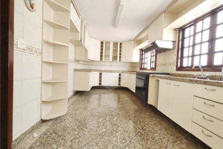 Casa à venda com 3 quartos, sendo 1 suíte, em Vila Mazzei, São Paulo, SP