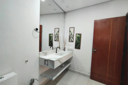 Casa Térrea à venda com 4 quartos, sendo 1 suíte, em Vila Mazzei, Itapetininga, SP