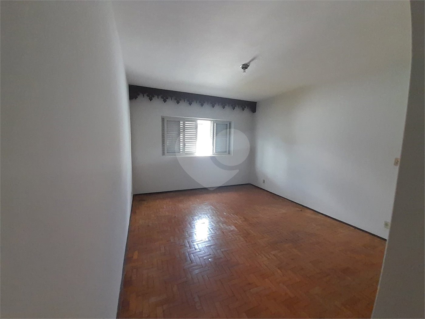 Casa Disponível para Venda ou Locação na Vila Nery – Ideal para Residência ou Comércio