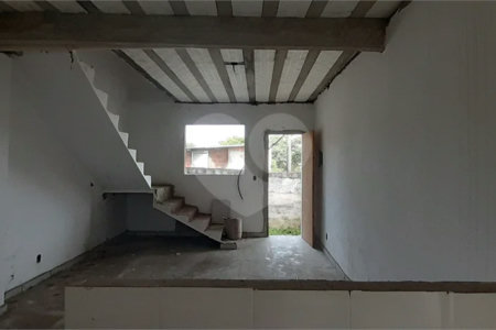 Casa à venda com 2 quartos em Campo Grande, Rio de Janeiro, RJ