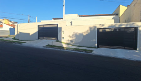 Casa Térrea à venda com 3 quartos, sendo 1 suíte,  em Jardim Regina, Indaiatuba, SP
