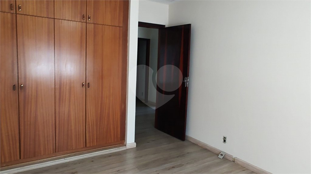 Sobrado à venda com 3 quartos, sendo 1 suíte,  em Artur Alvim, São Paulo, SP