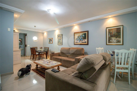 Apartamento à venda com 4 quartos, sendo 2 suítes, em Jardim Prudência, São Paulo, SP