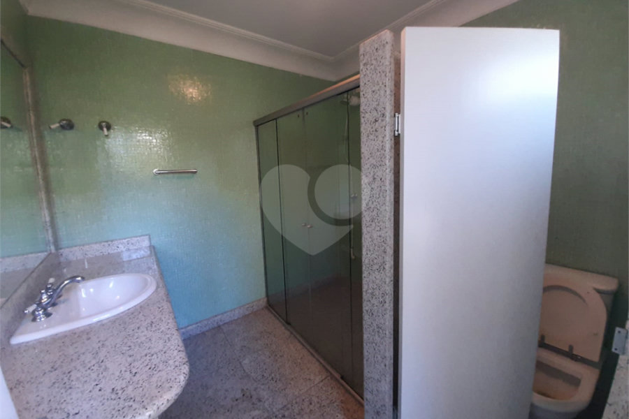 Casa à venda com 3 suítes no condomínio Chácara Francesa, São Paulo - SP