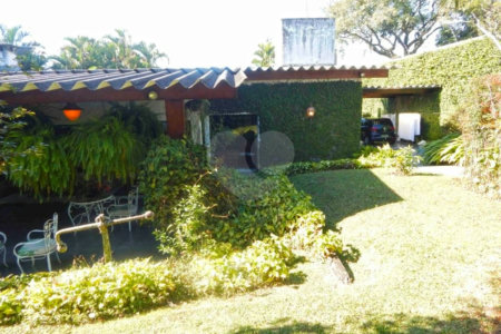 Casa Térrea à venda com 3 quartos, sendo 1 suíte,  em Chácara Monte Alegre, São Paulo, SP