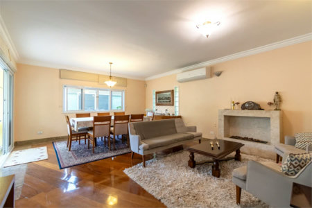 Casa à venda com 3 quartos, sendo 1 suíte,  em Vila Cordeiro, São Paulo, SP