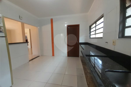 Casa de Alto Padrão à Venda e Locação no Parque Santa Mônica - São Carlos
