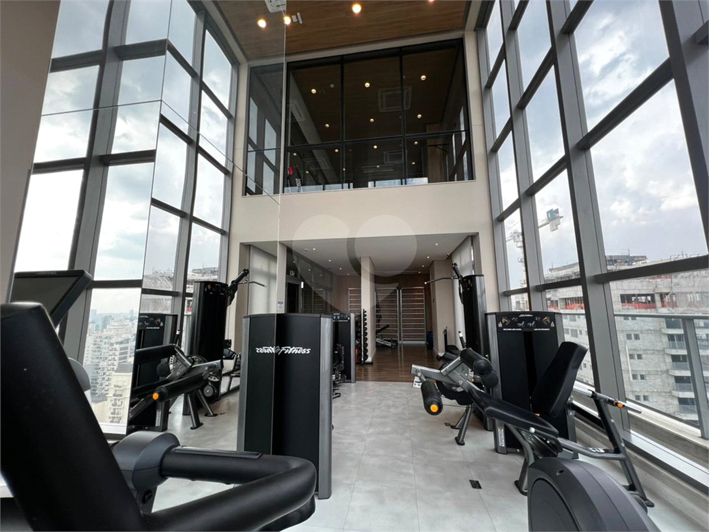 Apartamento à venda com 2 suítes em Indianópolis, São Paulo, SP