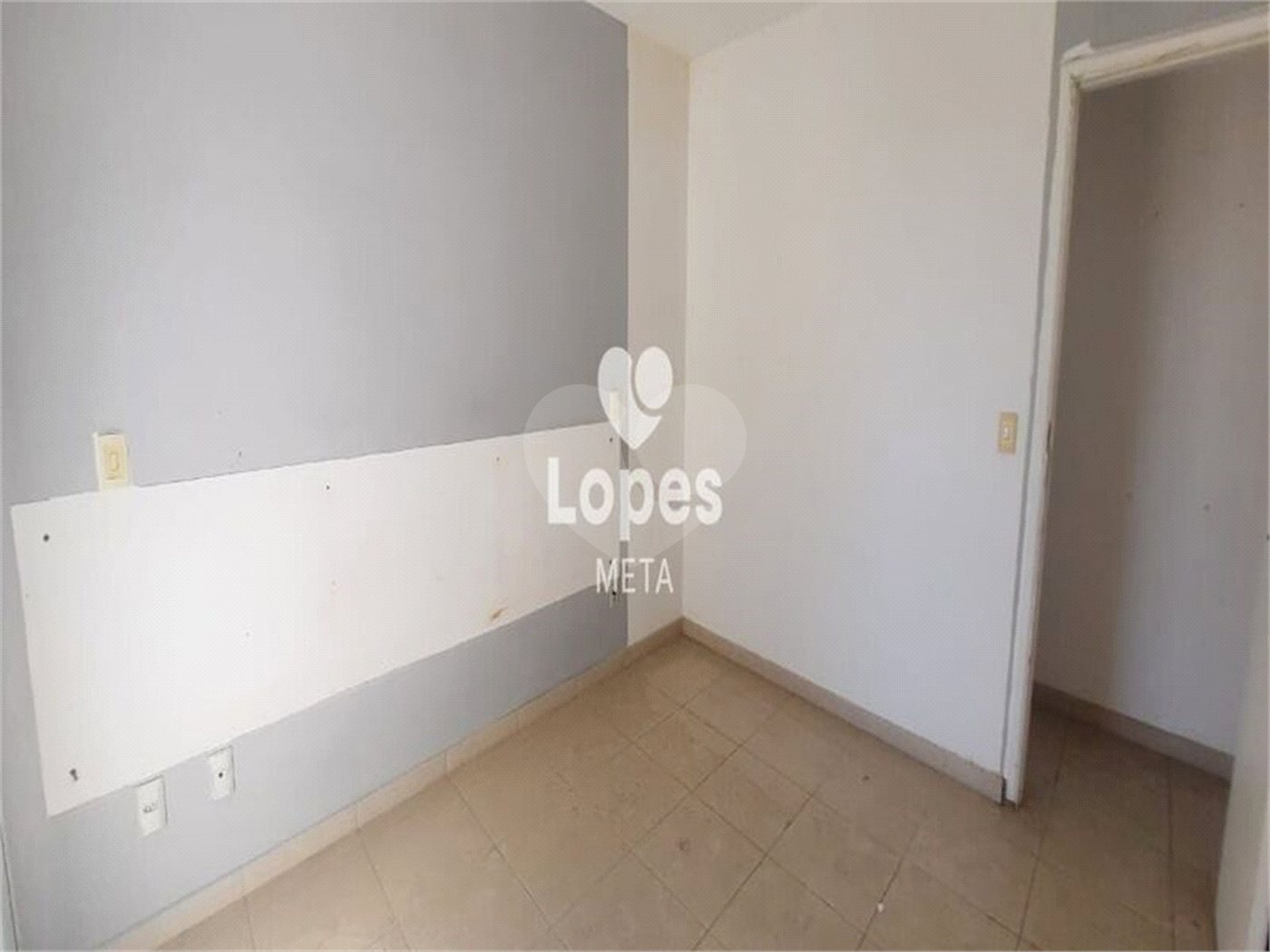 Apartamento à venda com 2 quartos, sendo 1 suíte, em Jardim das Colinas, São José dos Campos, SP