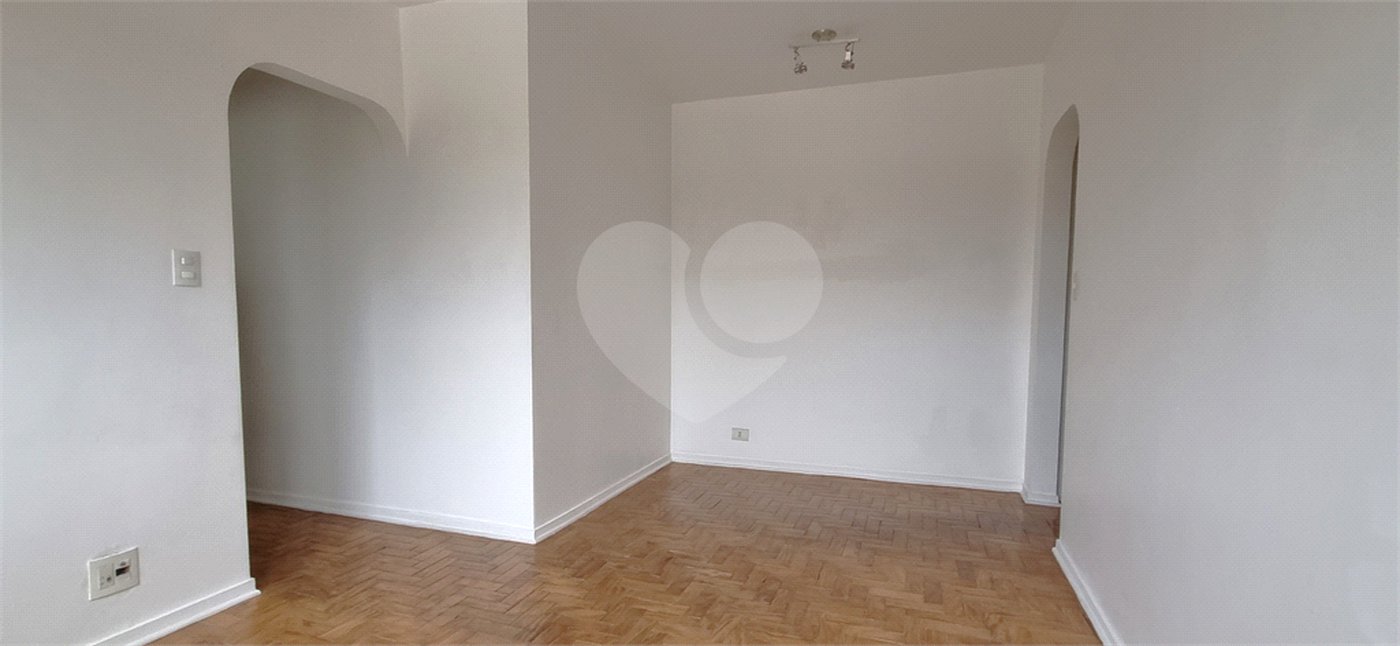 Apartamento à venda com 1 suíte em Vila Alexandria, São Paulo, SP