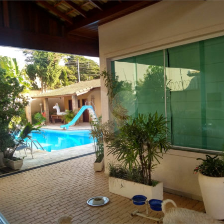 Casa à venda com 4 quartos, sendo 3 suítes, em Jardim Estância Brasil, Atibaia, SP