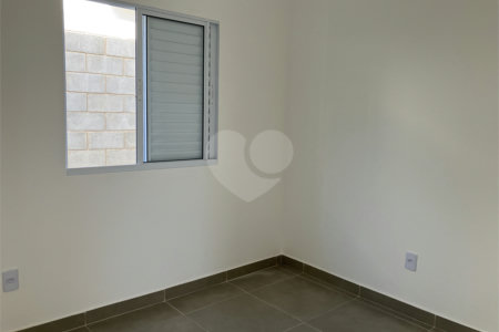 Casa à venda com 3 quartos, sendo 1 suíte,  no condomínio Residencial Vila Amarone, Sorocaba - SP