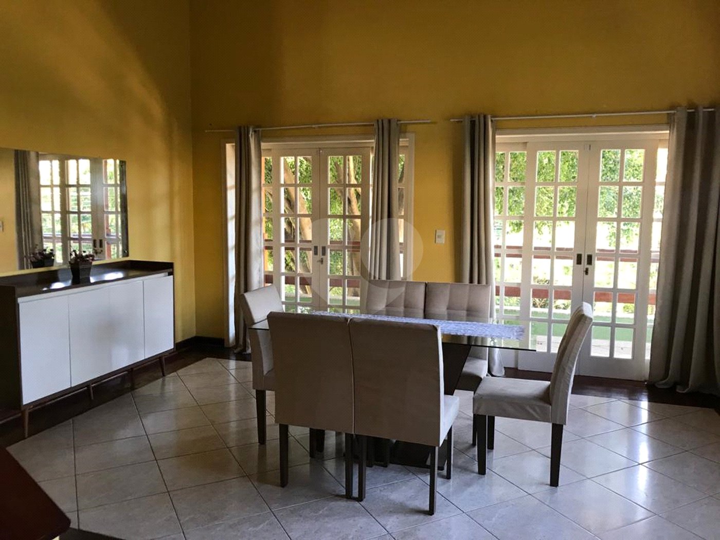 Sobrado à venda com 3 quartos, sendo 1 suíte, em Jardim América, Bragança Paulista, SP
