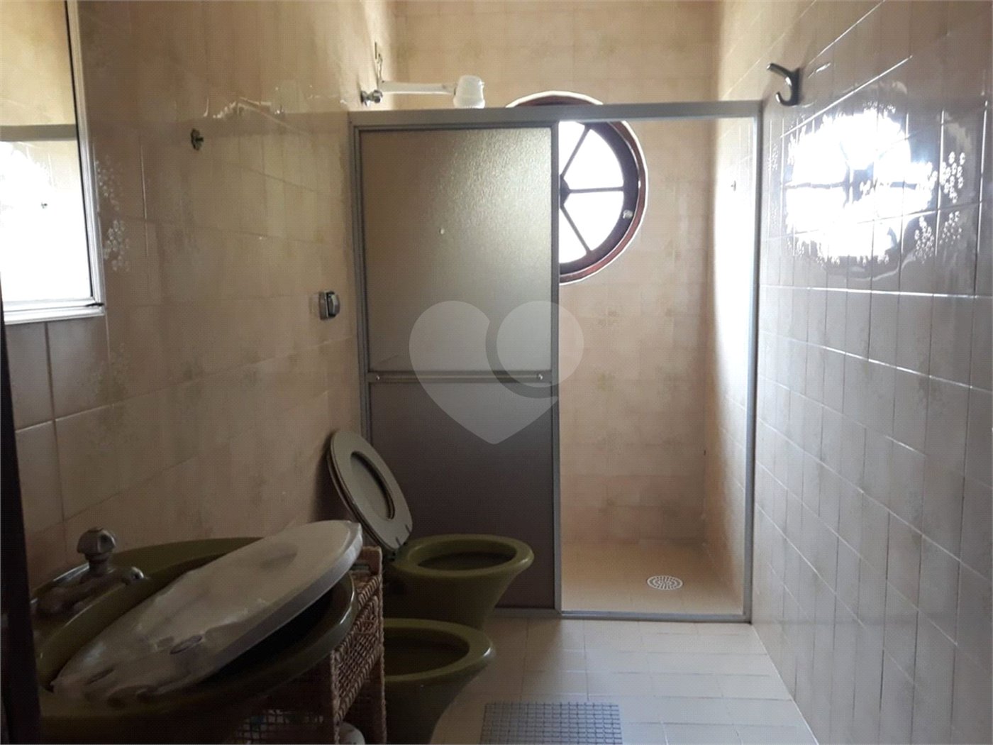 Sítio à venda com 5 quartos, sendo 3 suítes,  em Planalto Verde, São Roque, SP
