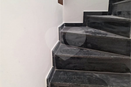 Sobrado à venda com 3 quartos, sendo 1 suíte, em Parque Boturussu, São Paulo, SP