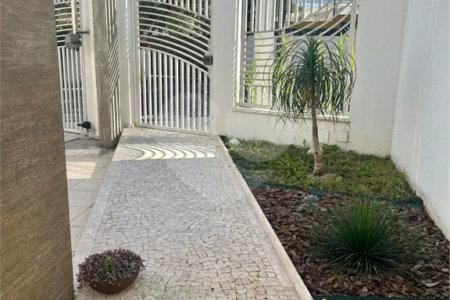 Sobrado à venda com 4 suítes em Jardim Franca, São Paulo, SP