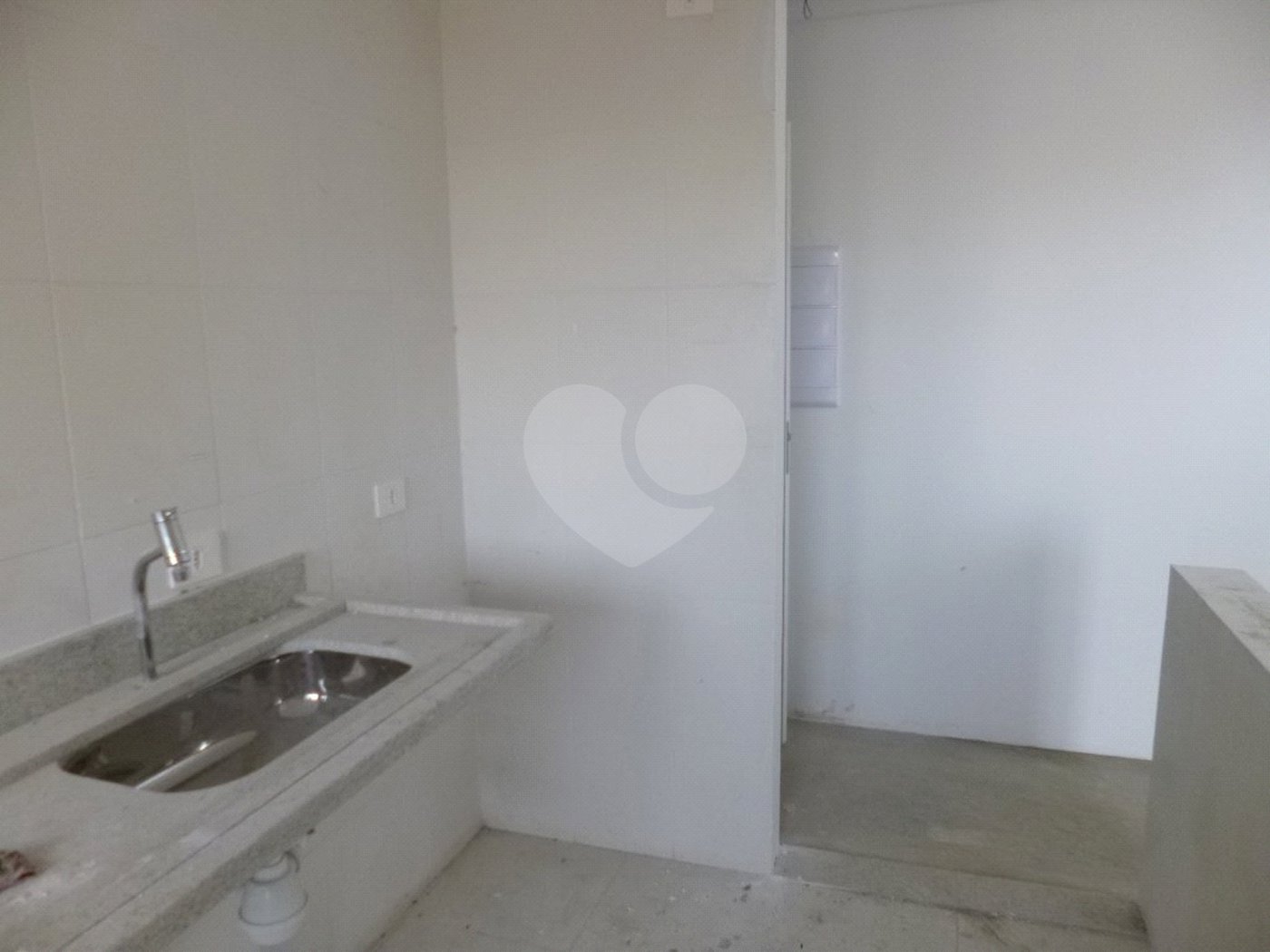 Apartamento à venda com 2 quartos, sendo 1 suíte, em Vila Mazzei, São Paulo, SP
