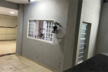 Sobrado à venda com 3 quartos em Cidade Kemel, São Paulo, SP