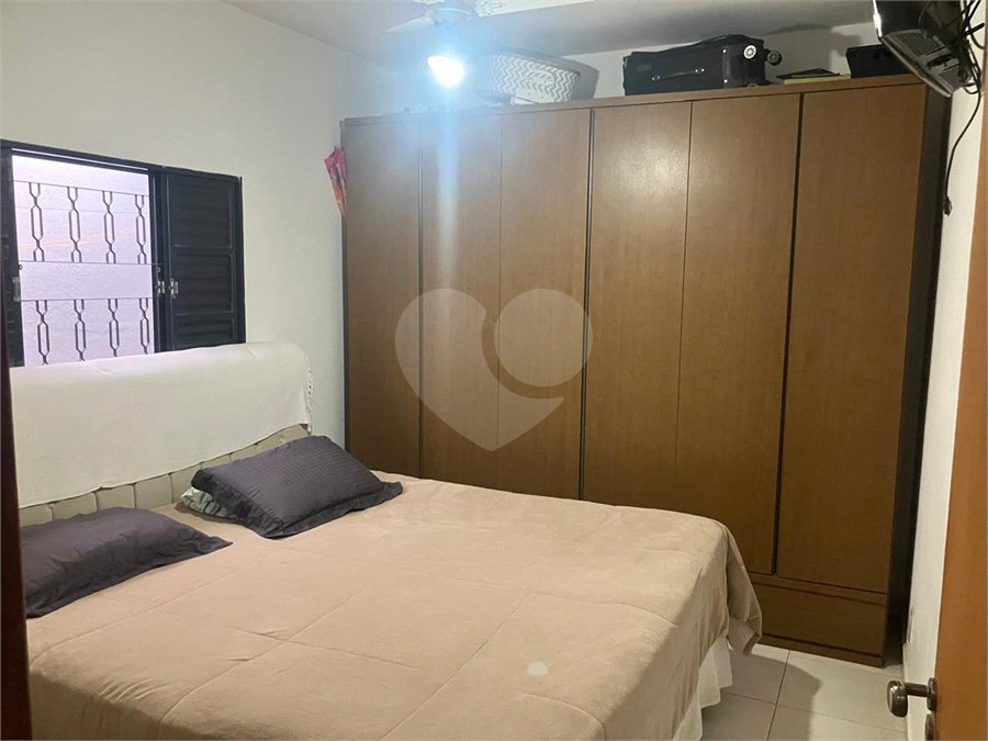 Casa Térrea à venda com 3 quartos em Vila Nivi, São Paulo, SP