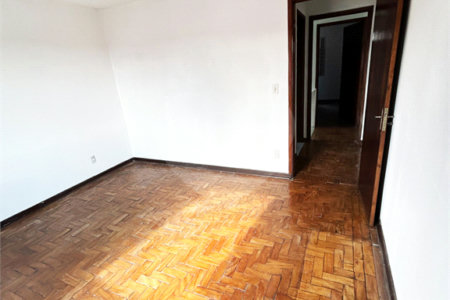 Sobrado à venda com 3 quartos, sendo 1 suíte,  em Jardim Santa Emília, São Paulo, SP