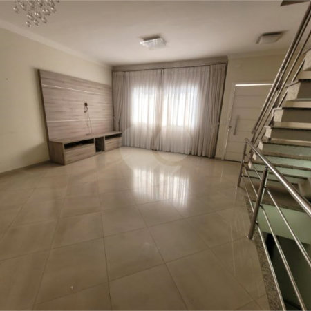 Casa à venda com 3 quartos, sendo 1 suíte,  no condomínio Maximus I, São Paulo - SP