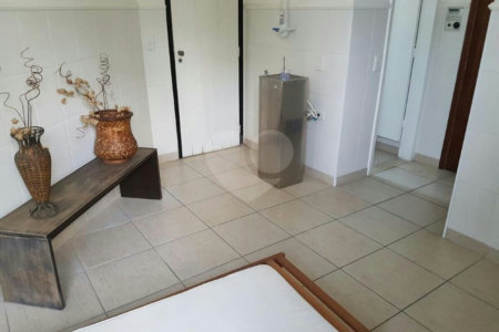 Apartamento à venda com 3 quartos, sendo 1 suíte, em Vila Andrade, São Paulo, SP