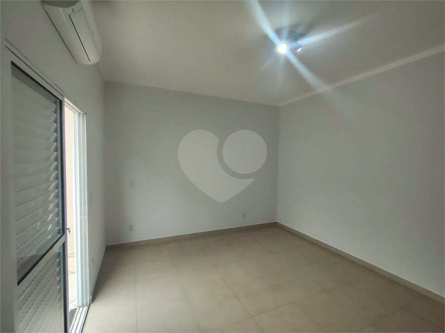 Casa à venda com 3 quartos, sendo 1 suíte,  no condomínio Bosque São Carlos, São Carlos - SP