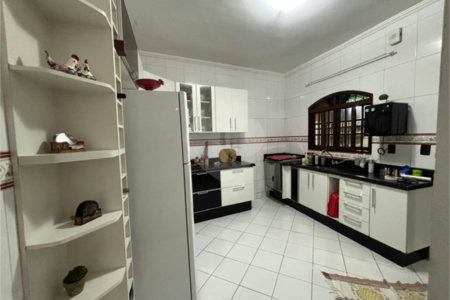 Casa à venda com 3 quartos em Jardim Tupã, São Paulo, SP