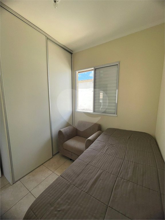 Casa à venda com 3 quartos, sendo 1 suíte,  no condomínio Montpellier, Mogi das Cruzes - SP