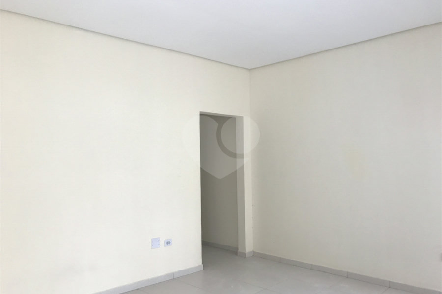 Casa à venda com 4 quartos, sendo 1 suíte, em Santana, São Paulo, SP