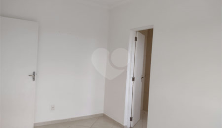Apartamento à venda com 2 quartos, sendo 1 suíte,  em Pinheirinho, Vinhedo, SP