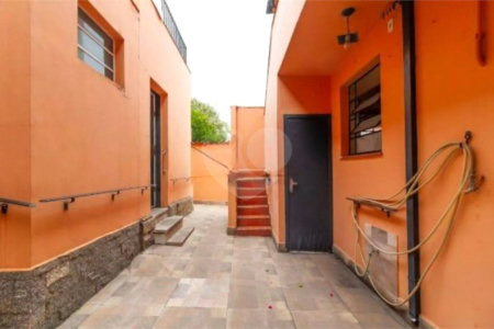 Casa à venda com 4 quartos, sendo 2 suítes,  em Jardim Paulista, São Paulo, SP