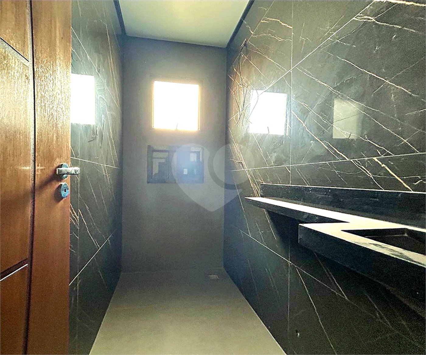 Casa à venda com 3 quartos, sendo 1 suíte, em Wanel Ville, Sorocaba, SP