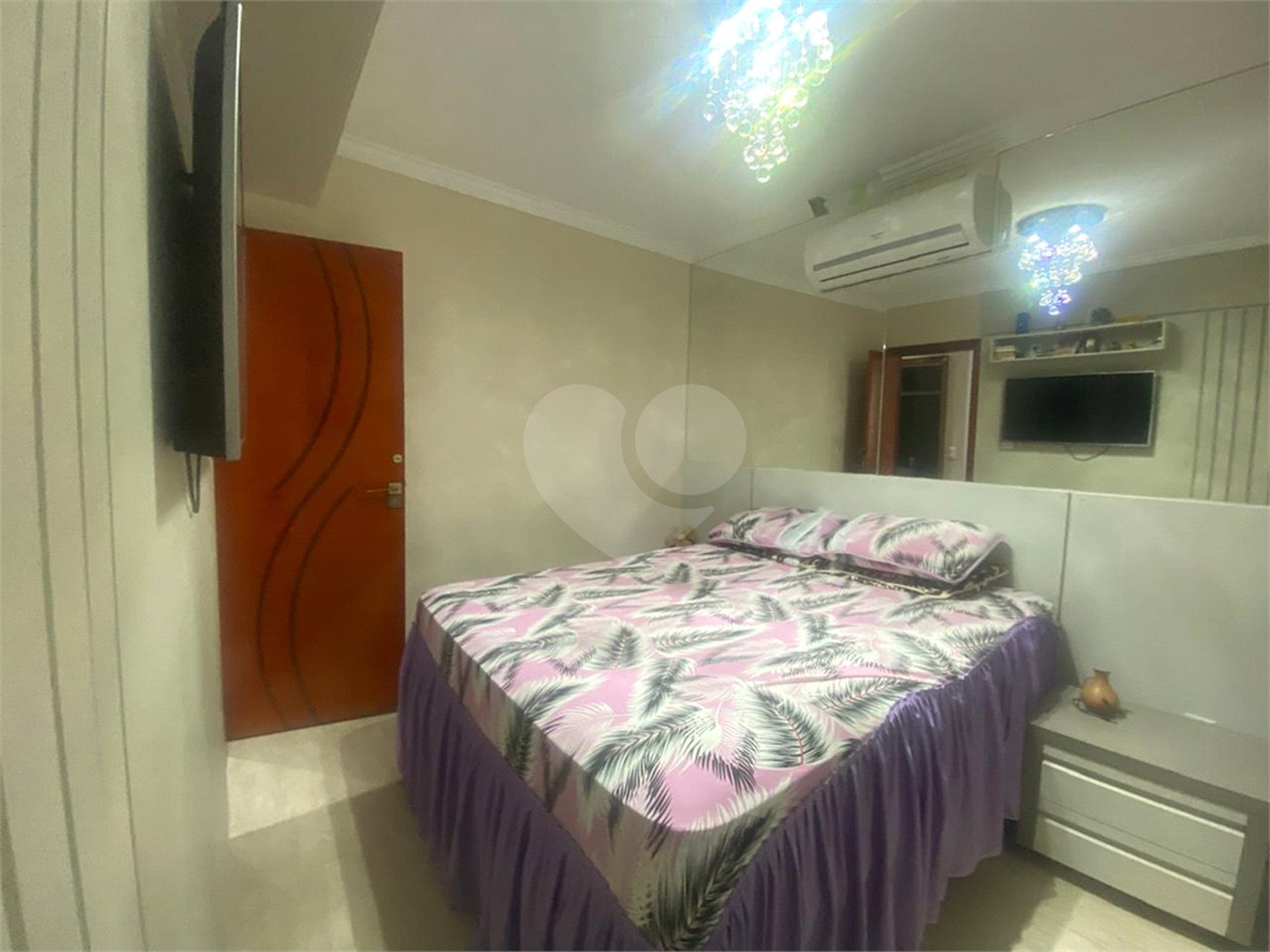 Casa à venda com 4 quartos, sendo 3 suítes, no condomínio Marc Ferez, Rio de Janeiro - RJ