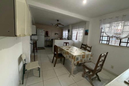 Casa Térrea à venda com 9 quartos, sendo 2 suítes, no condomínio Seranila, Monte Mor - SP