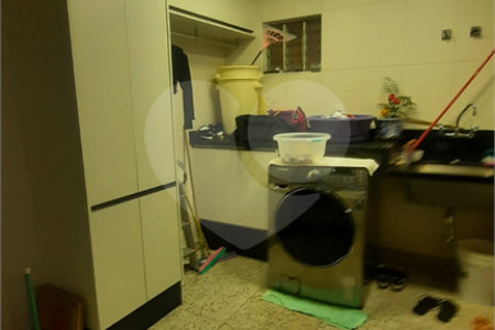 Casa à venda com 3 quartos, sendo 2 suítes,  em Vila Galvão, Guarulhos, SP
