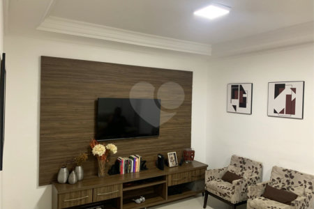 Sobrado à venda com 3 quartos, sendo 1 suíte, em Residencial Novo Horizonte I, Mogi das Cruzes, SP