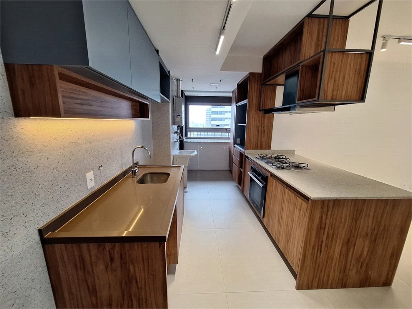 Apartamento para alugar com 3 suítes em Sumarezinho, São Paulo, SP