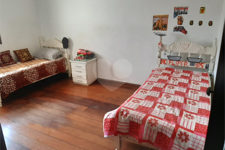 Sobrado à venda com 3 quartos, sendo 1 suíte, em Tremembé, São Paulo, SP