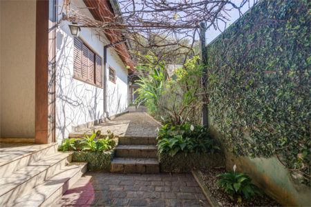 Casa Térrea à venda com 4 quartos, sendo 1 suíte, em Jardim Marajoara, São Paulo, SP